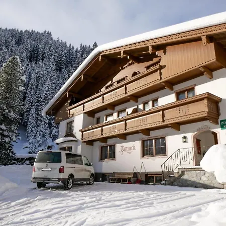 Haus Tanneck Pensjonat *