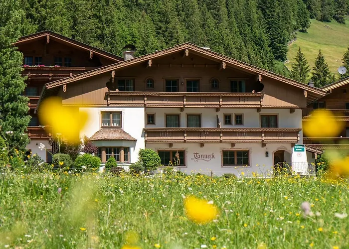 Haus Tanneck 招待所 *