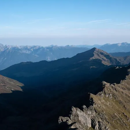 Haus Tanneck بيت ضيافة *